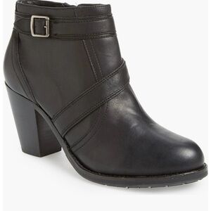 Ariat ‘Two 24 Ready To Go’ Ankle Boot Womens SZ 9.5B Black Leather LIKE NEW